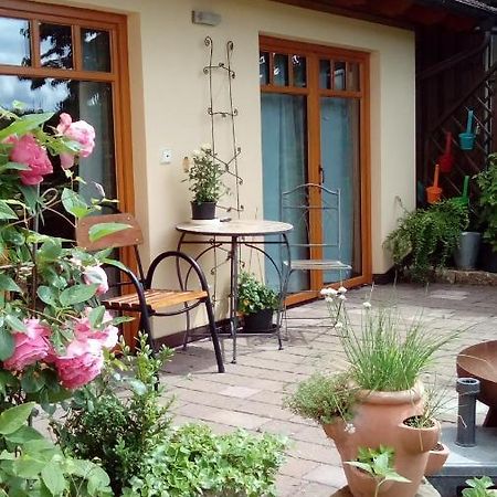 Apartment Mit Gartenblick Eckersdorf ภายนอก รูปภาพ