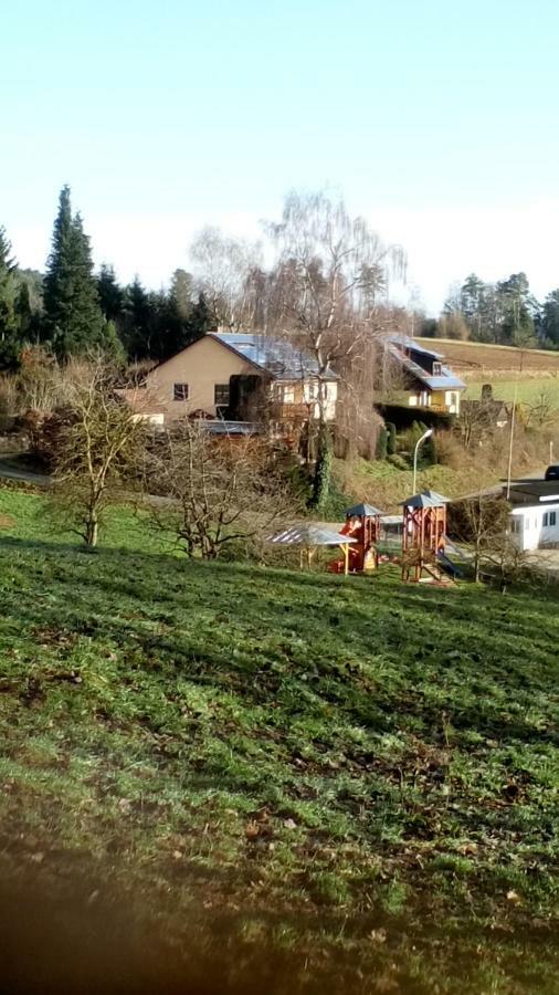 Apartment Mit Gartenblick Eckersdorf ภายนอก รูปภาพ