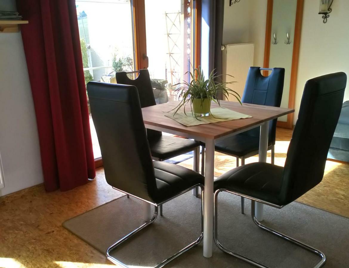Apartment Mit Gartenblick Eckersdorf ภายนอก รูปภาพ