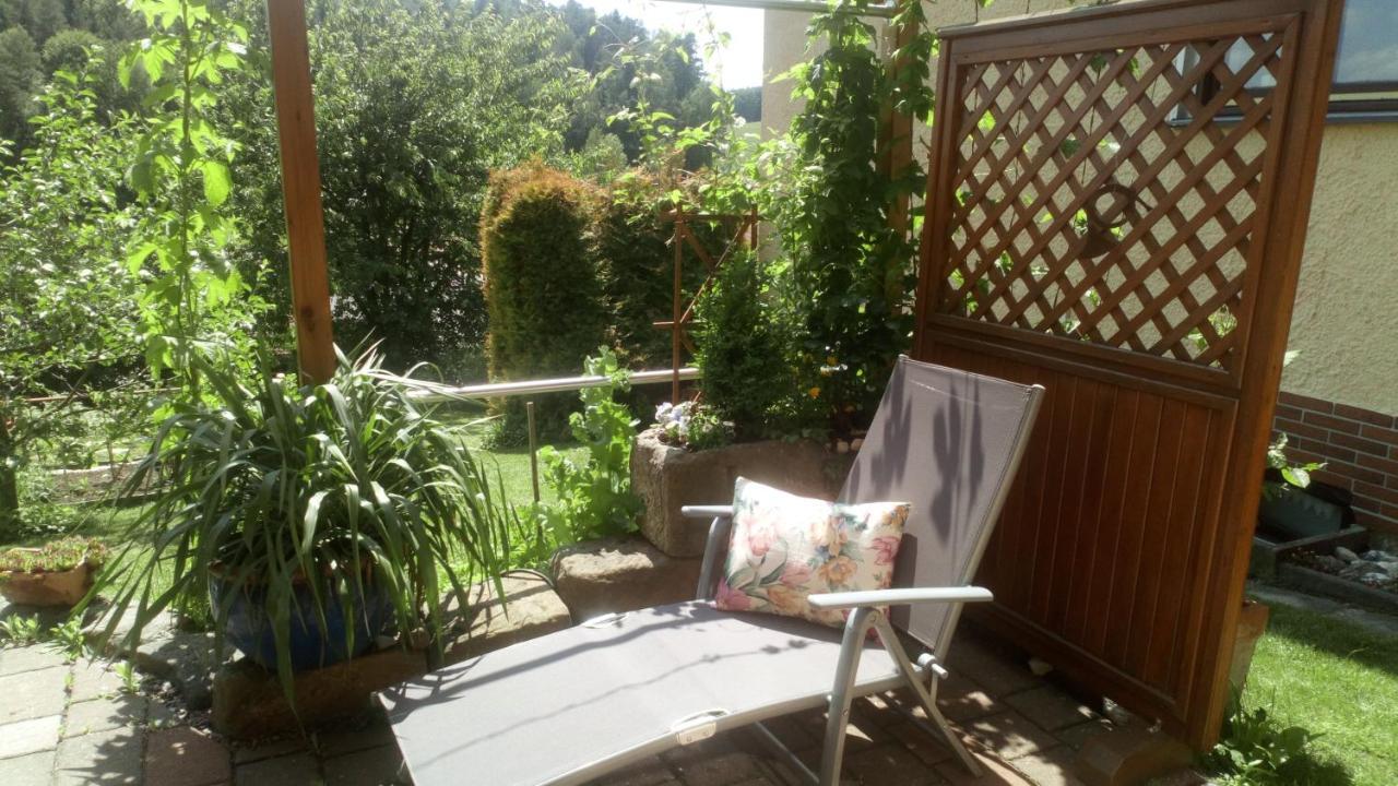 Apartment Mit Gartenblick Eckersdorf ภายนอก รูปภาพ